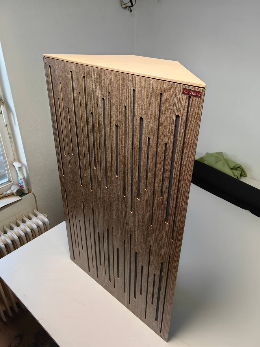 Bass-trap con difusor