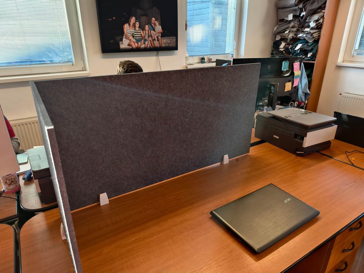 Panel separador de escritorio Bilnora 120x60x1.2 cm