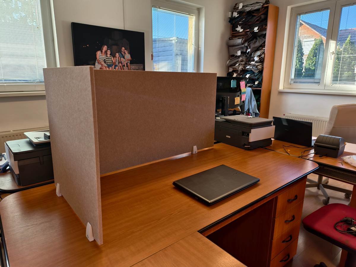 Panel separador de escritorio Bilnora 120x60x1.2 cm