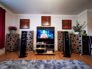 bass-trap-placed-in-the-cinema-room-2-300x225
