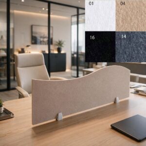 Frontal de escritorio ondulado Bilnora en fieltro beige, instalado sobre una mesa de oficina con soportes blancos y acompañado de una muestra de los colores disponibles.