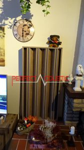 columnar acoustic diffuser of wood
