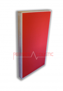 elemento-acústico-con-marco-de-madera con revestimiento rojo